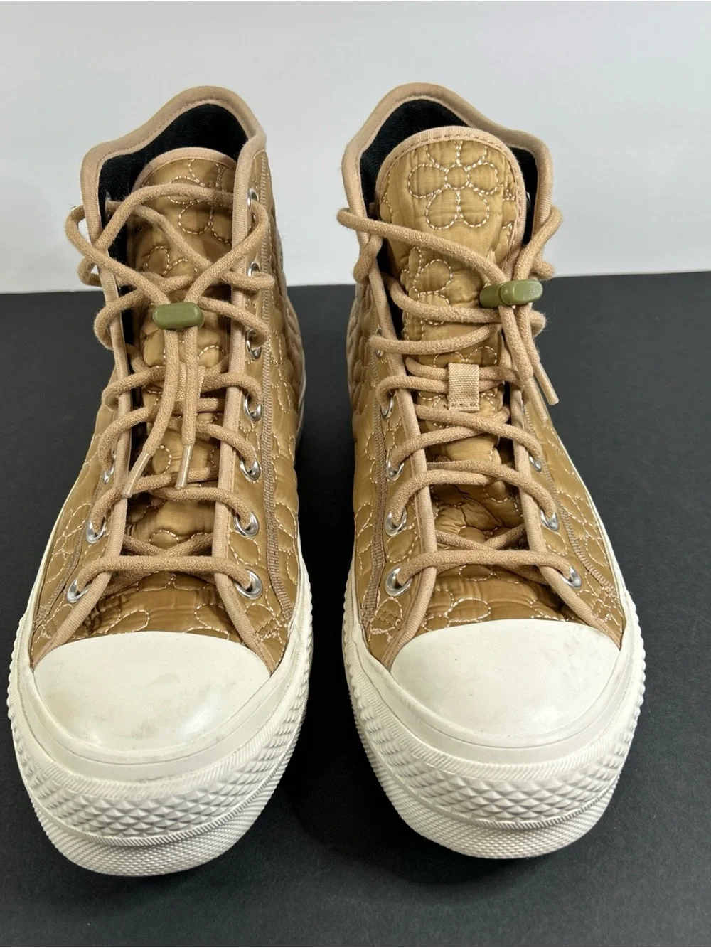 Converse Chuck Taylor size 8 high top epic dune quilted shoes - Picture 2 of 7